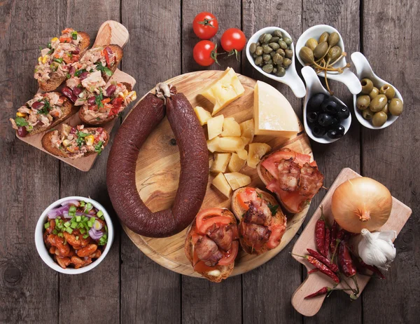 Tapas, antipasto, mezze — Stock Photo, Image