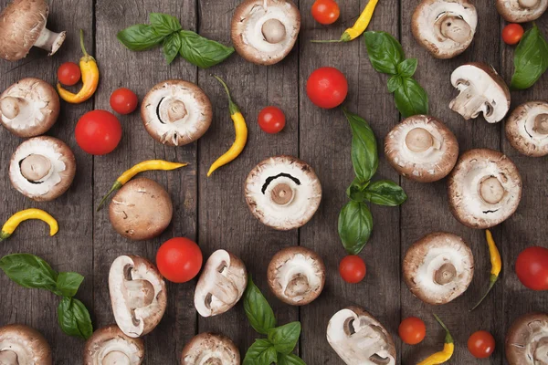 Raw portabello mushrooms — Stock Photo, Image