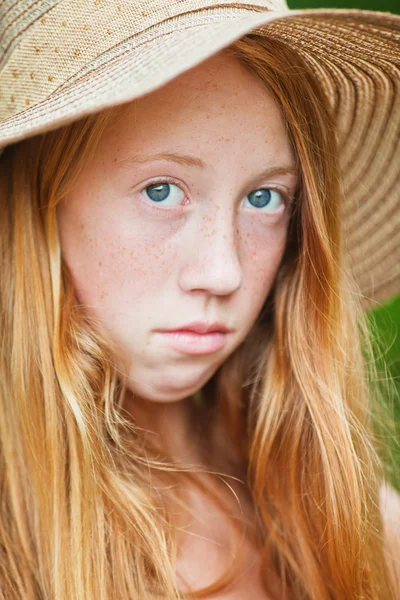 Zomer meisje — Stockfoto