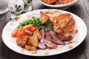 Yorkshire Pudingli Pazar Kızartması