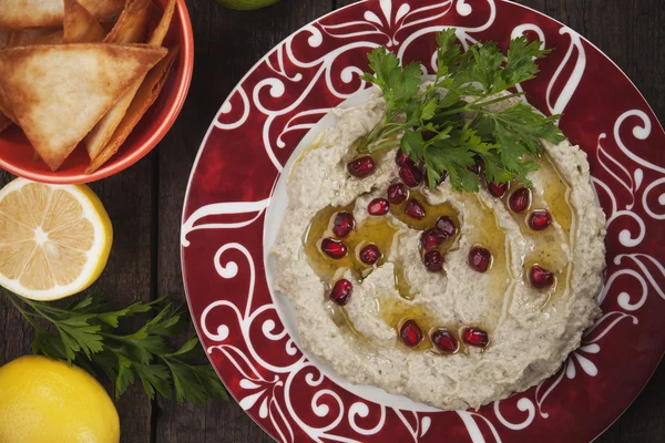 Baba ghanoush, Levantijnse aubergine duik — Stockfoto