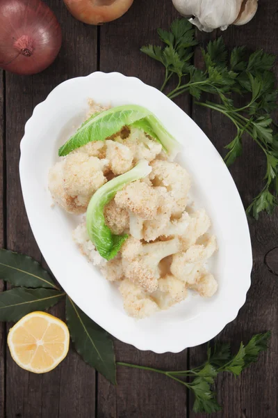 Cauliflower in breadcrumbs — Stock Photo, Image