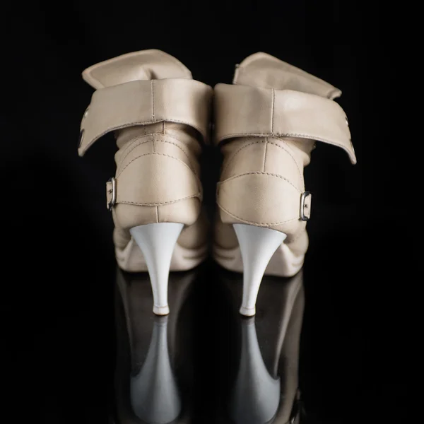 Сукня взуття на чорному Ліцензійні Стокові Фото
