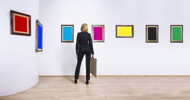 Müzede sanat koleksiyoncusu