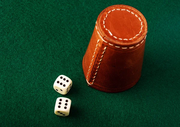 Dice cup — Stock Photo, Image