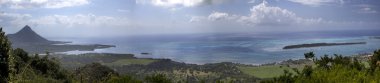 Dağları, denizi, manzarayı. Mauritius.