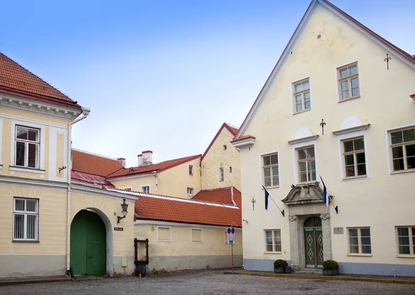 Старые дома на улицах Старого города. Таллин. Эстония — стоковое фото