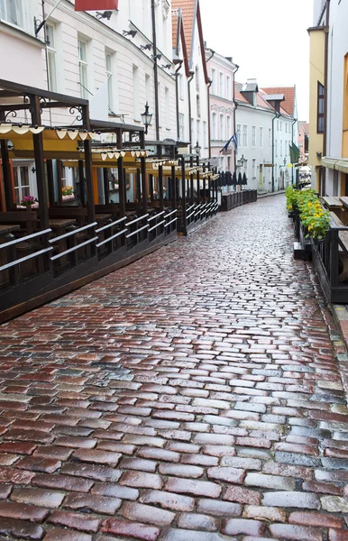 Ruas da Cidade Velha à chuva. Tallinn, Estónia — Fotografia de Stock