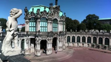Zwinger palace, XVIII yüzyılın - Dresden ünlü tarihi bina
