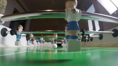 Bir hedefi oyuncak Futbol oyuncular dövmek