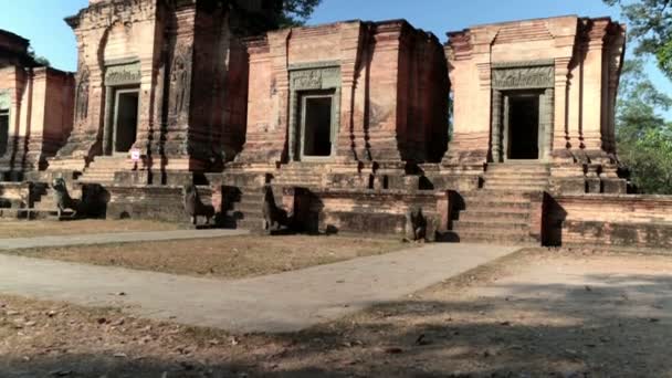 Banteay Srey świątyni na zachód słońca, Siem Reap, Kambodża — Wideo stockowe