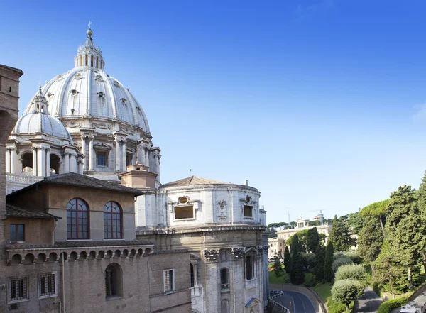 St Peter's Basilica kubbe. Vatikan — Stok fotoğraf