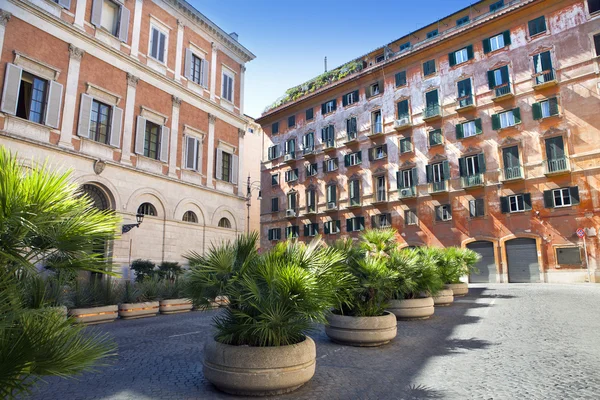 Oude huizen in het centrum van Rome — Stockfoto