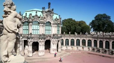 Zwinger palace, XVIII yüzyılın - Dresden ünlü tarihi bina