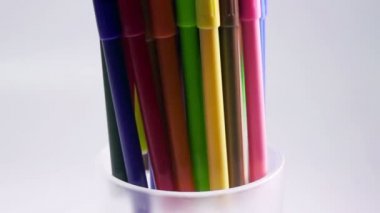 Keçeli Kalemler bir destek, ağır çekim alınır