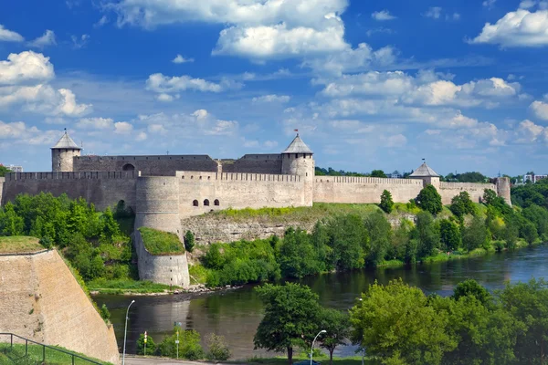 Fortaleza de Ivangorod en la frontera de Rusia y Estonia —  Fotos de Stock