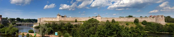 Ivangorod fortress at the border of Russia and Estonia — Stock Photo, Image