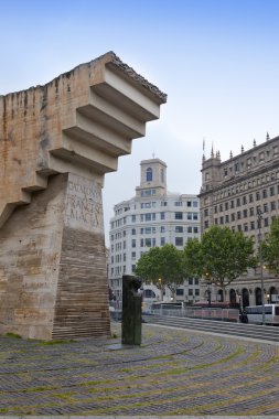 Barcelona, İspanya. Francesc Macia Placa de Catalunya içinde anıt