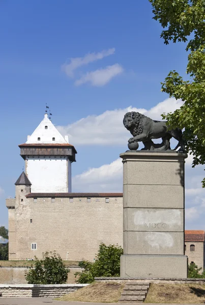 Monumento leão sueco em Narva, Estónia — Fotografia de Stock