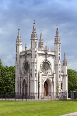 Saint Alexander Nevsky Ortodoks Kilisesi (Gotik Şapel) Alexandria Park. Saint Petersburg, Rusya Federasyonu