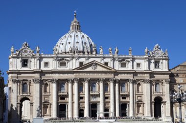 Vatikan. St. Peter's Cathedral önce alan