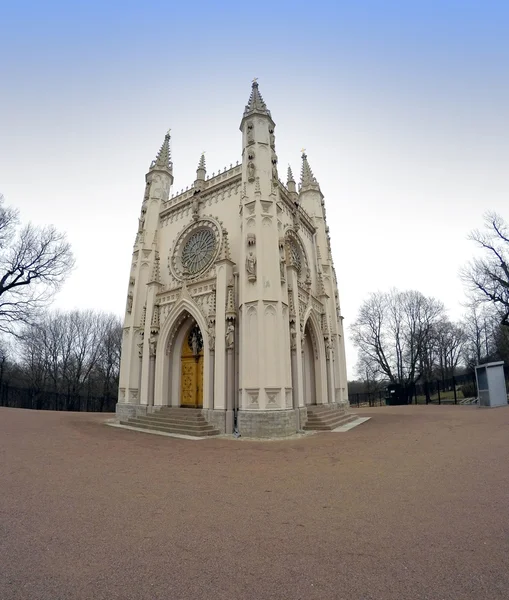 Saint Alexander Nevsky Orthodox church (Gothic chapel) in Alexandria park. Saint Petersburg, Russia — Stock Photo, Image