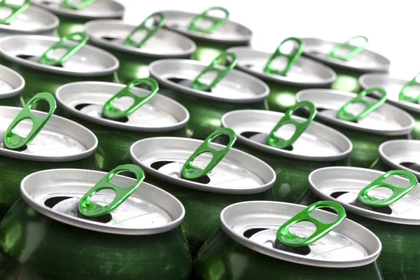 Latas de cerveza de aluminio — Foto de Stock