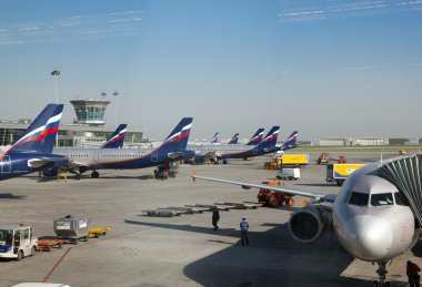 Moskova-Mayıs 8 uçak 8 Mayıs 2010 tarihinde Sheremetyevo Uluslararası Havaalanı, Moskova, Rusya