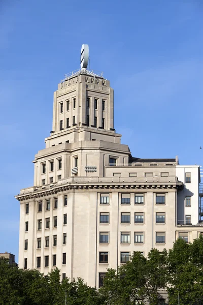 Barcelona, Spanje - 11 mei, 2010 het gebouw met Bbva embleem op 11 mei 2010 in Barcelona, Spanje Spanje — Stockfoto