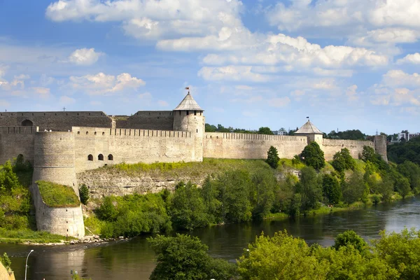 Fortaleza de Ivangorod en la frontera de Rusia y Estonia —  Fotos de Stock