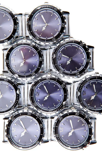 Horloges met diverse wijzerplaten — Stockfoto