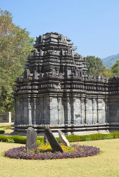 Indie. Goa. Jediný zůstal Martin chrám Xiii století v Tambdi Surla — Stock fotografie