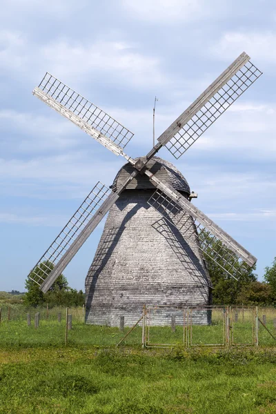 Ősi fa malom, nagy Novgorod, Oroszország — Stock Fotó