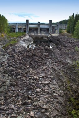 Finlandiya. Imatra. Vuoksa Nehri 'nin Kuru Nehir yatağı