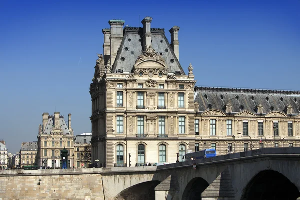 Louvren museum i Paris — Stockfoto