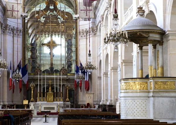 Interni della Cappella di Saint Louis des Invalides a Parigi il 14 marzo 2012 a Parigi, Francia — Foto Stock