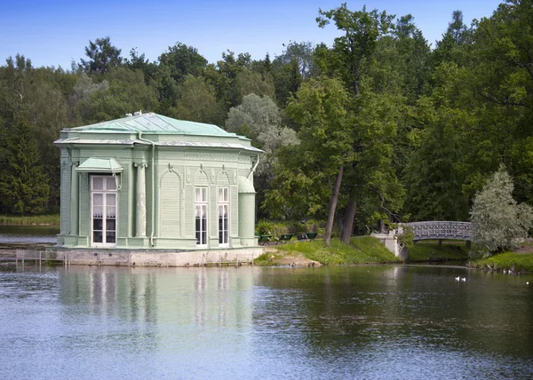 Venus-Pavillon im Park, 1793 Jahr. Torchina. petersburg. Russland. — Stockfoto