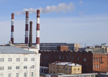 St. Petersburg. Sanayi bölgesi ve borular sıcak electro istasyonu