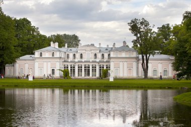 Pavilion Çin Sarayı. San (Lomonosov). Üst park