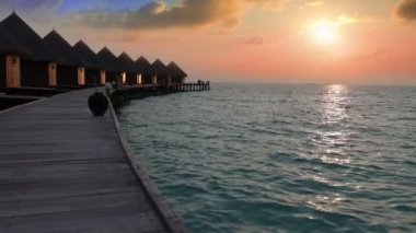 Okyanusu, klasik villas adlı zaman günbatımı Adası