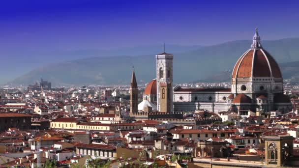 Olaszország. Florence. Kilátás nyílik a városra, a tetején, — Stock videók