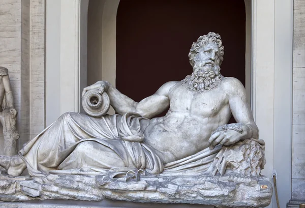 Oud standbeeld van Zeus in het Vaticaan museum op 24 mei 2011 in Vaticaan, Rome, Italië — Stockfoto