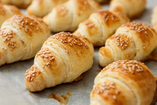 Vers gebakken Croissant zelfgemaakte — Stockfoto