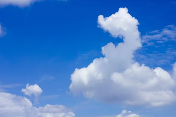 Hemel met wolken daglicht — Stockfoto