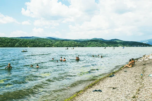 Lato Plaży Dunaju Ludzie Relaksujący Się Cieszący Się Wakacjami — Zdjęcie stockowe