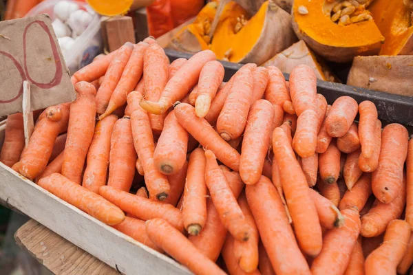 Bunch Carrots Local Green Farmers Marketplace — Stock Photo, Image