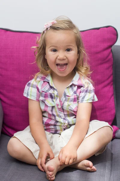 Cute little girl — Stock Photo, Image