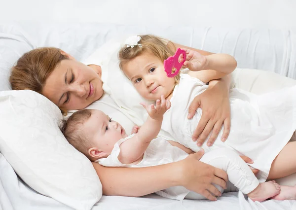 Glückliche Familie — Stockfoto