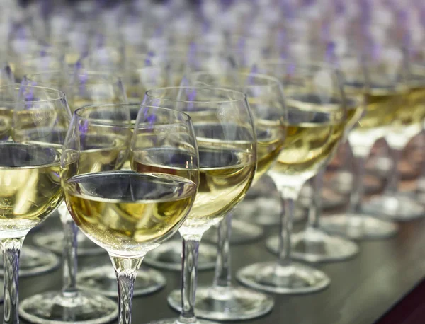 Glazen wijn — Stockfoto