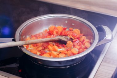 Karışık Vegetabl kesmek